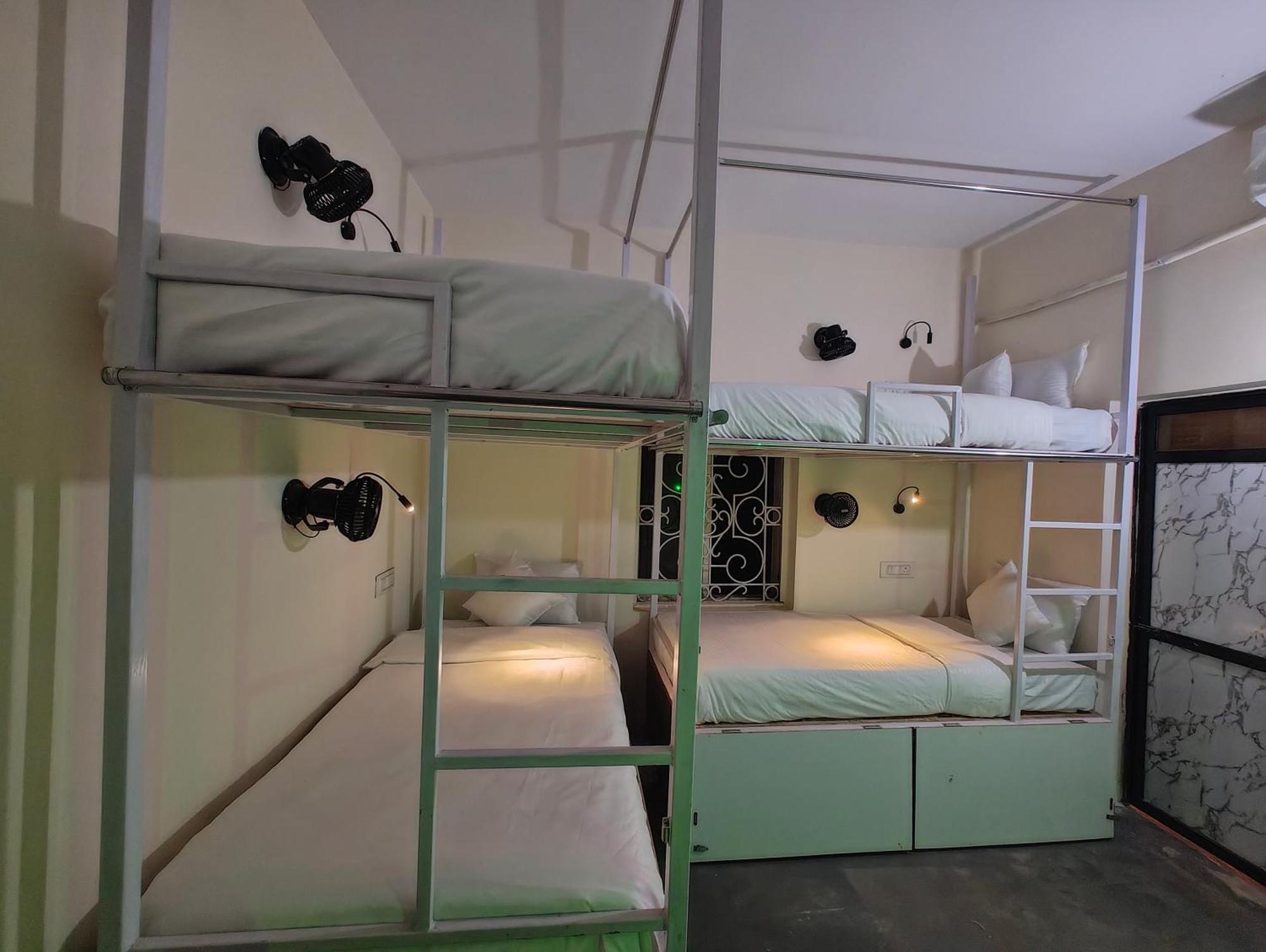 Hostel Hot - House Of Travellers, Vagator Exteriér fotografie