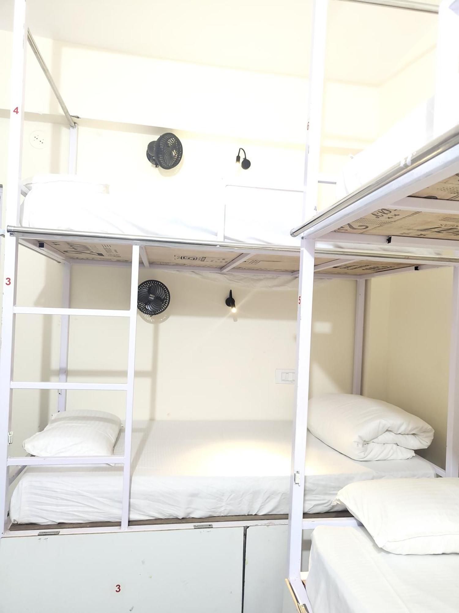Hostel Hot - House Of Travellers, Vagator Pokoj fotografie